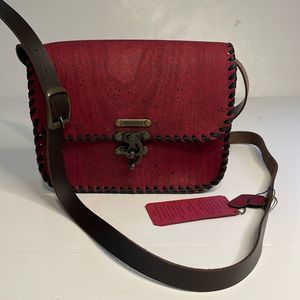 Valeriano Handmade Cork Shoulder Bag, burgundy red, latch closure, crossbody.